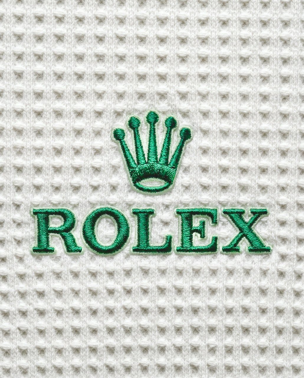 [BRAND NAME]

Act as a Macro Product Photographer and Textil